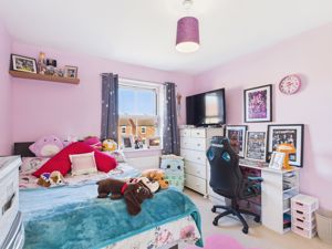 Bedroom- click for photo gallery